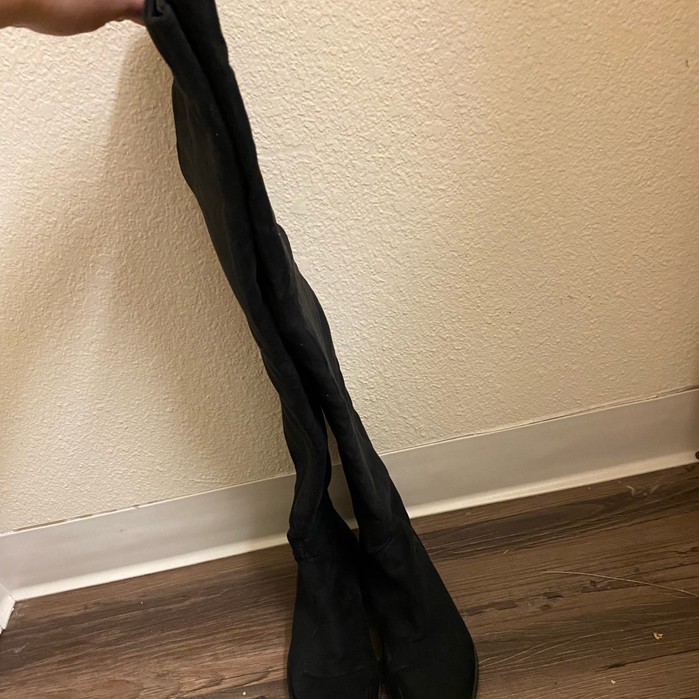 ✨SOLD✨Over the knee black boots